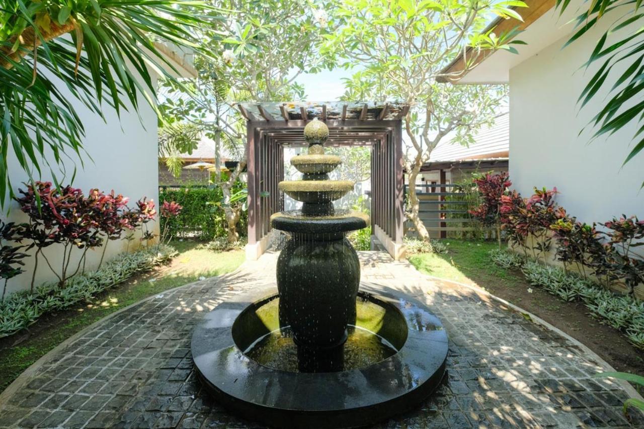 Dinar Hills Ungasan Hotel Exterior foto